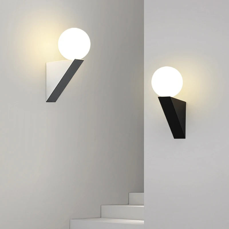 Applique Murale LED Moderne et Luxueuse | Boule de Verre