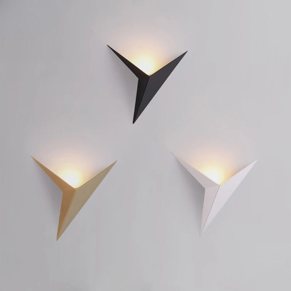 Applique Murale LED Triangulaire | Design Scandinave