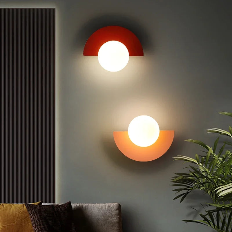 Applique Murale LED en Verre Coloré avec Interrupteur | Design Scandinave Élégant