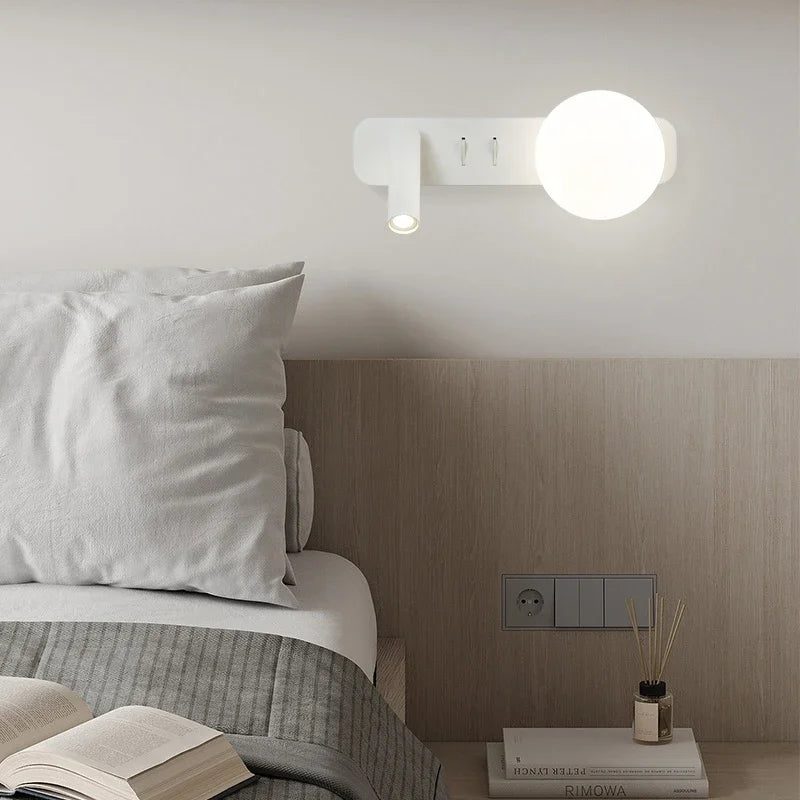 Applique murale LED pivotante pour un intérieur moderne