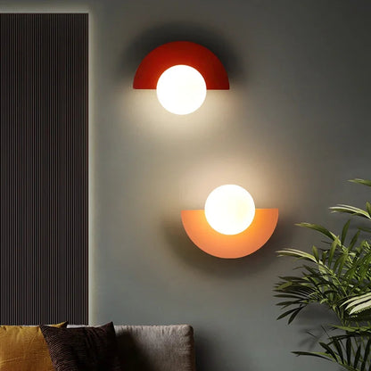 Applique Murale LED en Verre Coloré avec Interrupteur | Design Scandinave Élégant